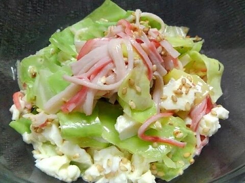 卵の白身だけ残ったらカニカマでマヨ麺つゆキャベ和え